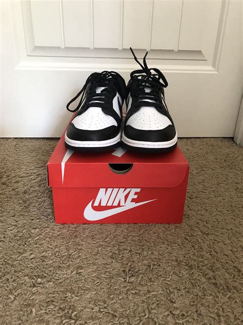 nike panda dunks size 4